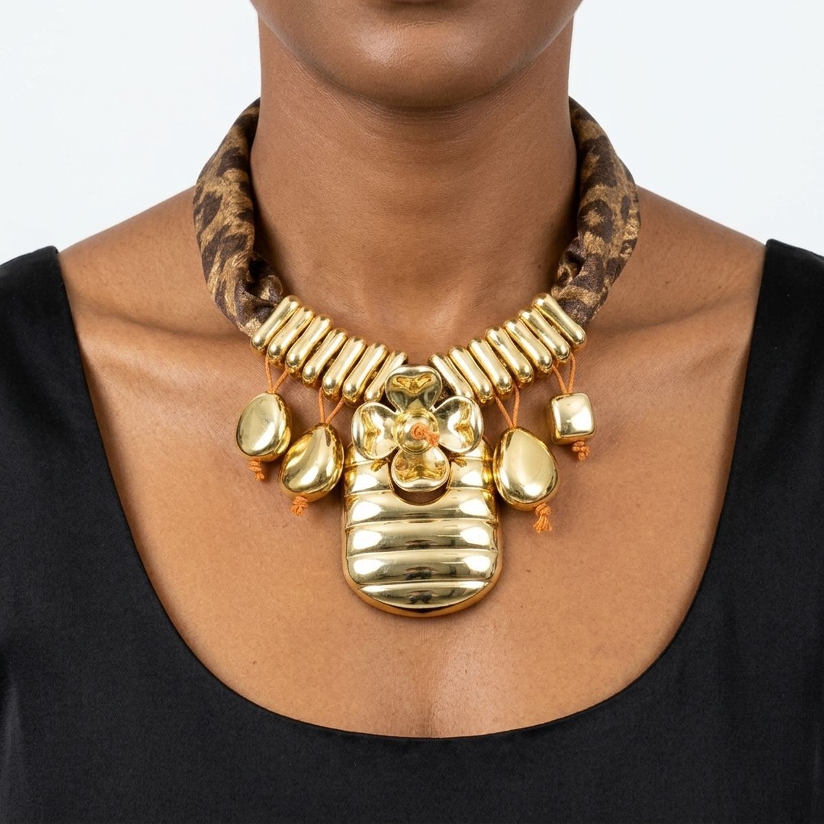 Pendant Shiny Gold Flower Leopard Scarf Necklace